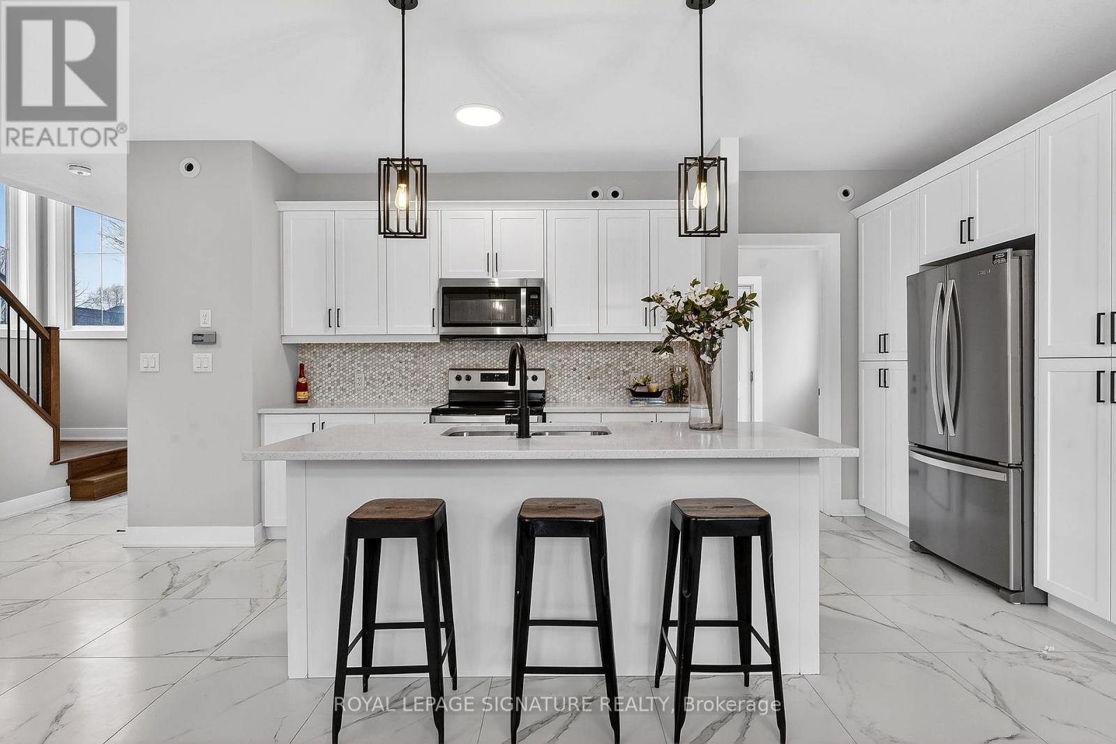 5 - 297 Whiting Street, Ingersoll, Ontario  N5C 3W5 - Photo 8 - X12844932