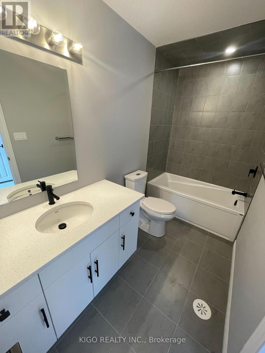 102 Lomond Lane, Kitchener, Ontario  N2R 0T6 - Photo 14 - X12844978