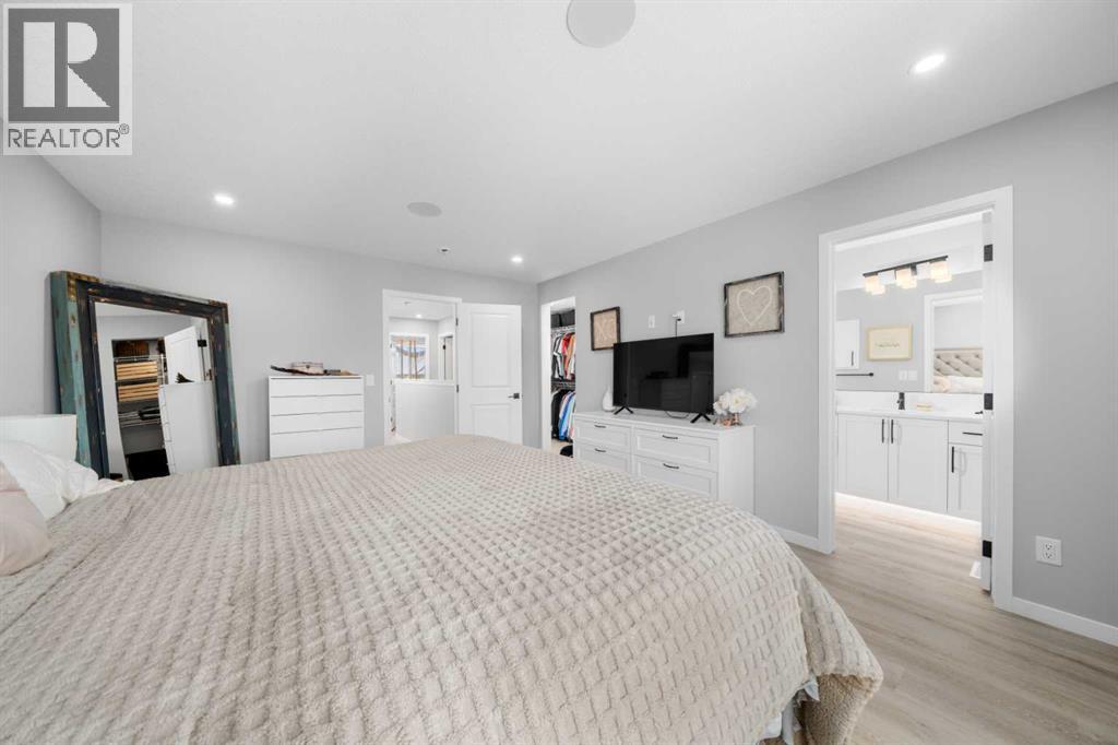 92 Wolf Gate, Okotoks, Alberta  T1S 5T9 - Photo 14 - A2288264