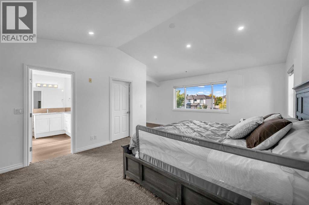 80 Canoe Square Sw, Airdrie, Alberta  T4B 2N6 - Photo 9 - A2290062