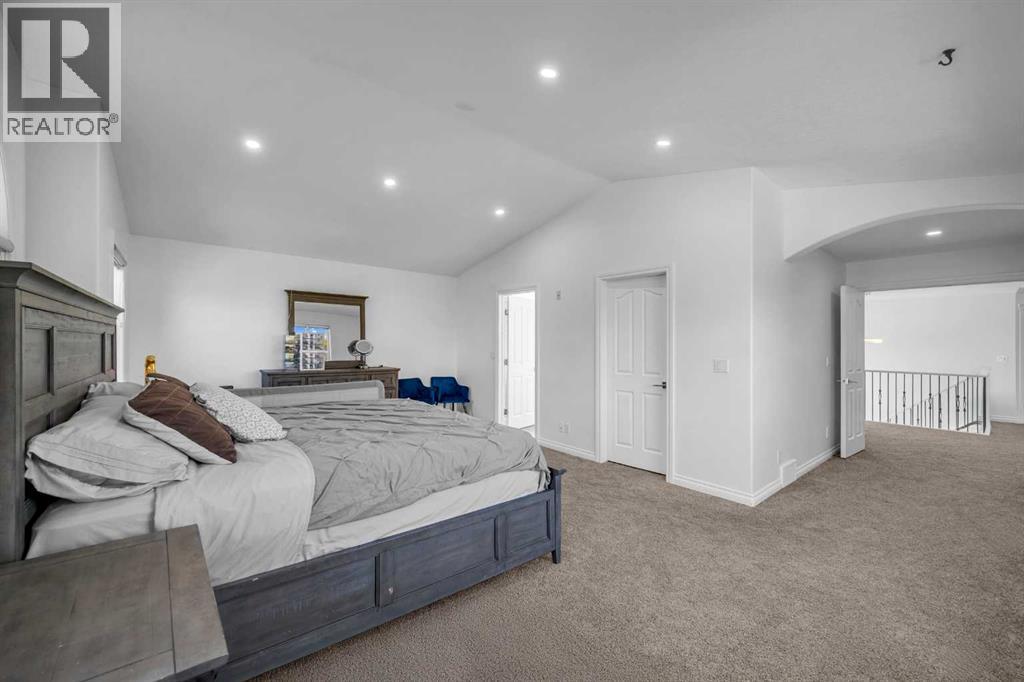 80 Canoe Square Sw, Airdrie, Alberta  T4B 2N6 - Photo 7 - A2290062