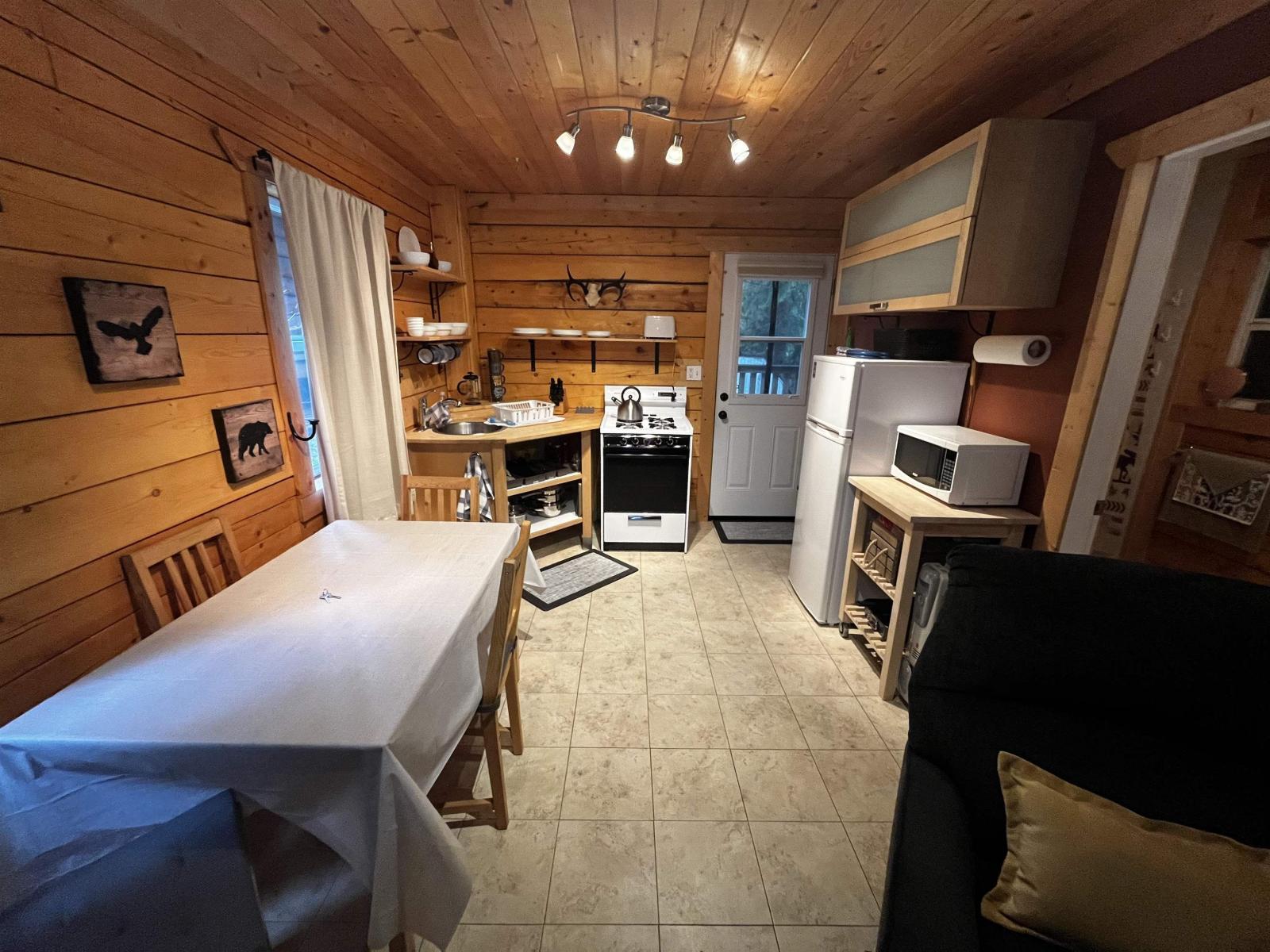 H103 Strawberry Lane, Sunshine Valley, Sunshine Valley, British Columbia  V0X 1L5 - Photo 11 - R3095413