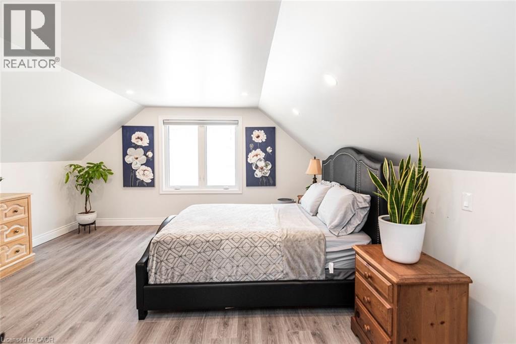 2055 Churchill Avenue, Burlington, Ontario  L7R 3T8 - Photo 13 - 40809521