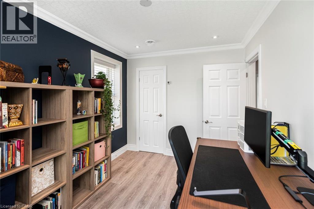 2055 Churchill Avenue, Burlington, Ontario  L7R 3T8 - Photo 10 - 40809521