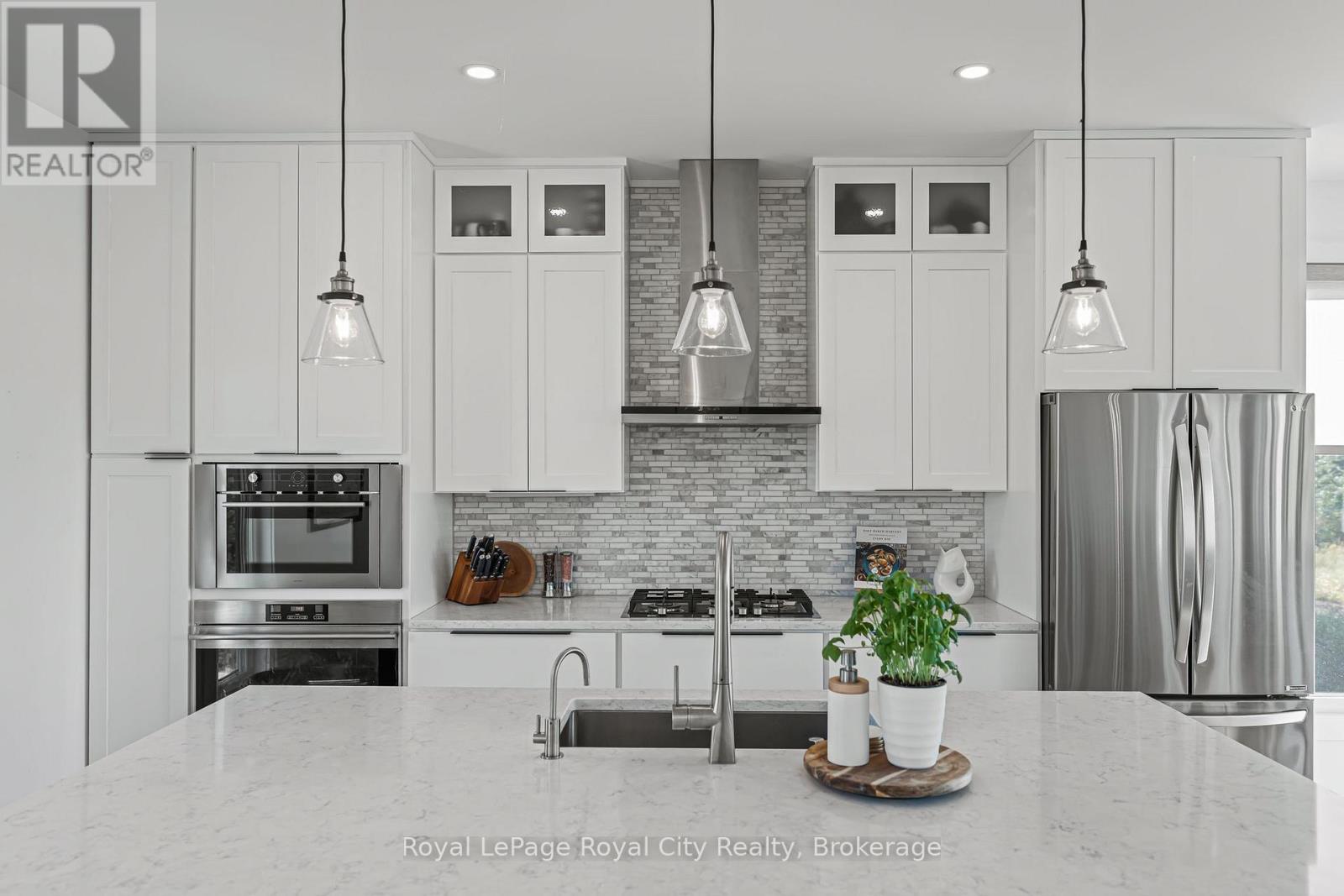 103 Ugovsek Crescent, Meaford, Ontario  N0H 1B0 - Photo 8 - X12748248