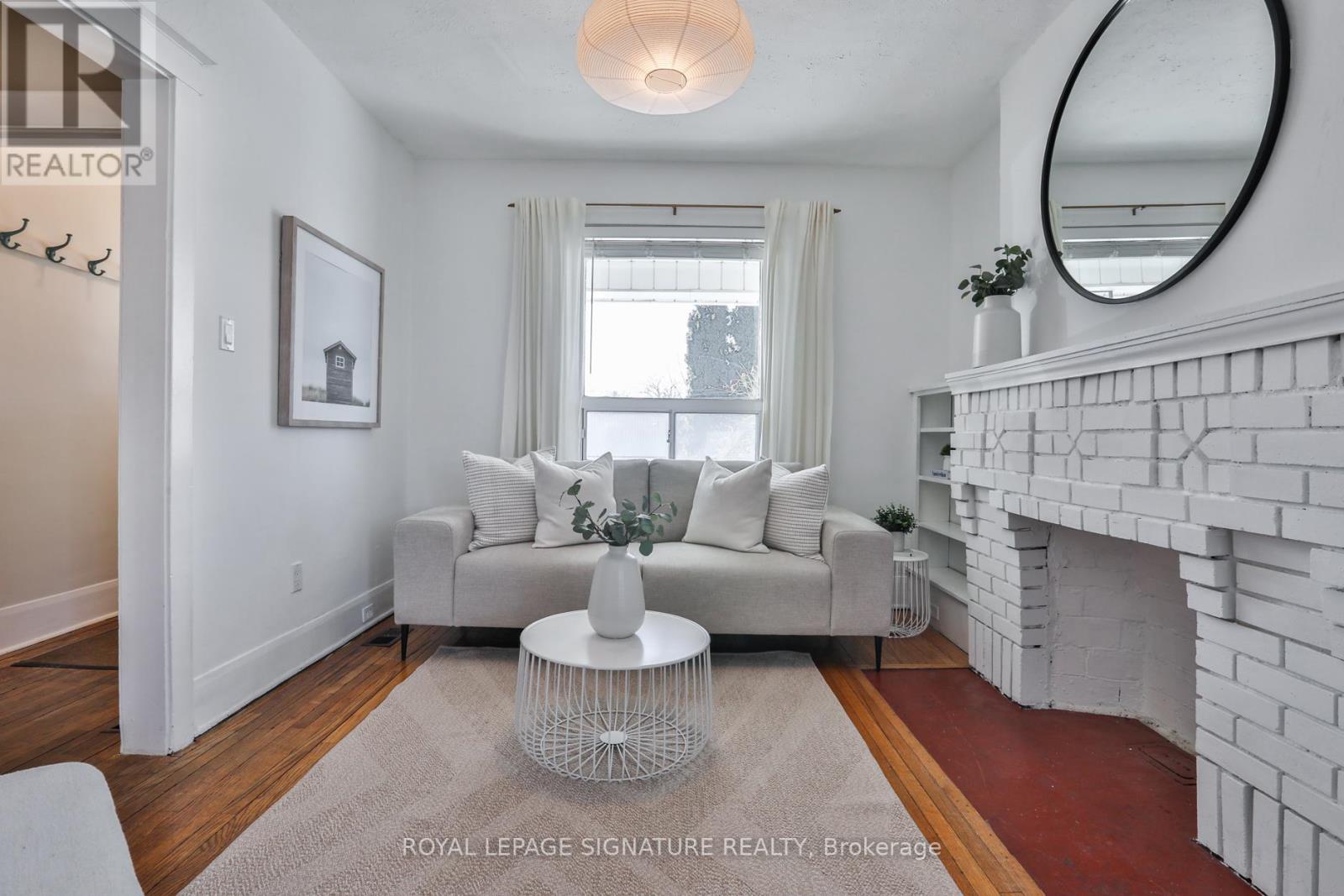 2 Earl Haig Avenue, Toronto, Ontario  M4C 1E1 - Photo 3 - E12844724