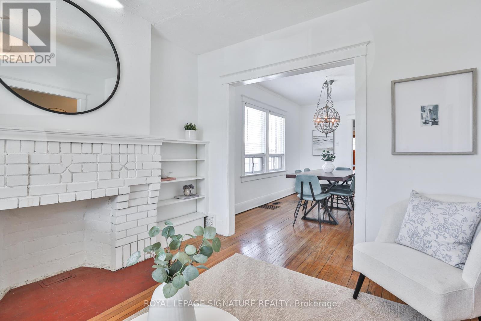 2 Earl Haig Avenue, Toronto, Ontario  M4C 1E1 - Photo 6 - E12844724