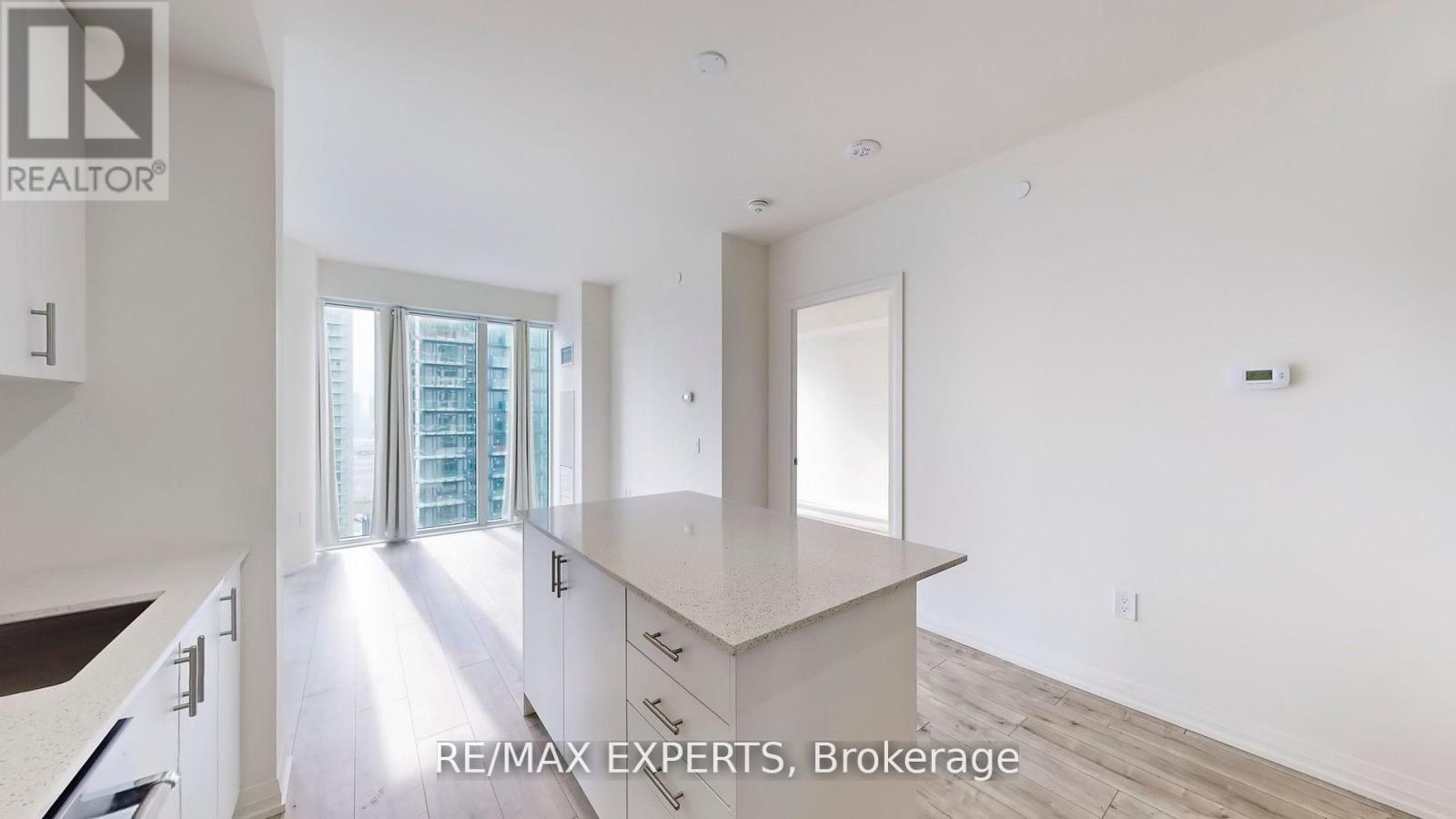 2015 - 9000 Jane Street S, Vaughan (Concord), Ontario  L4K 0M6 - Photo 14 - N12843008