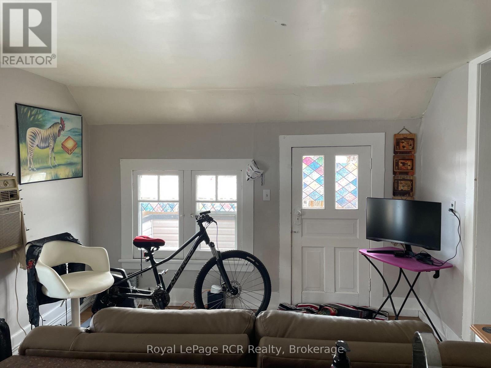 581 7th Avenue, Hanover, Ontario  N4N 2J9 - Photo 15 - X12845074