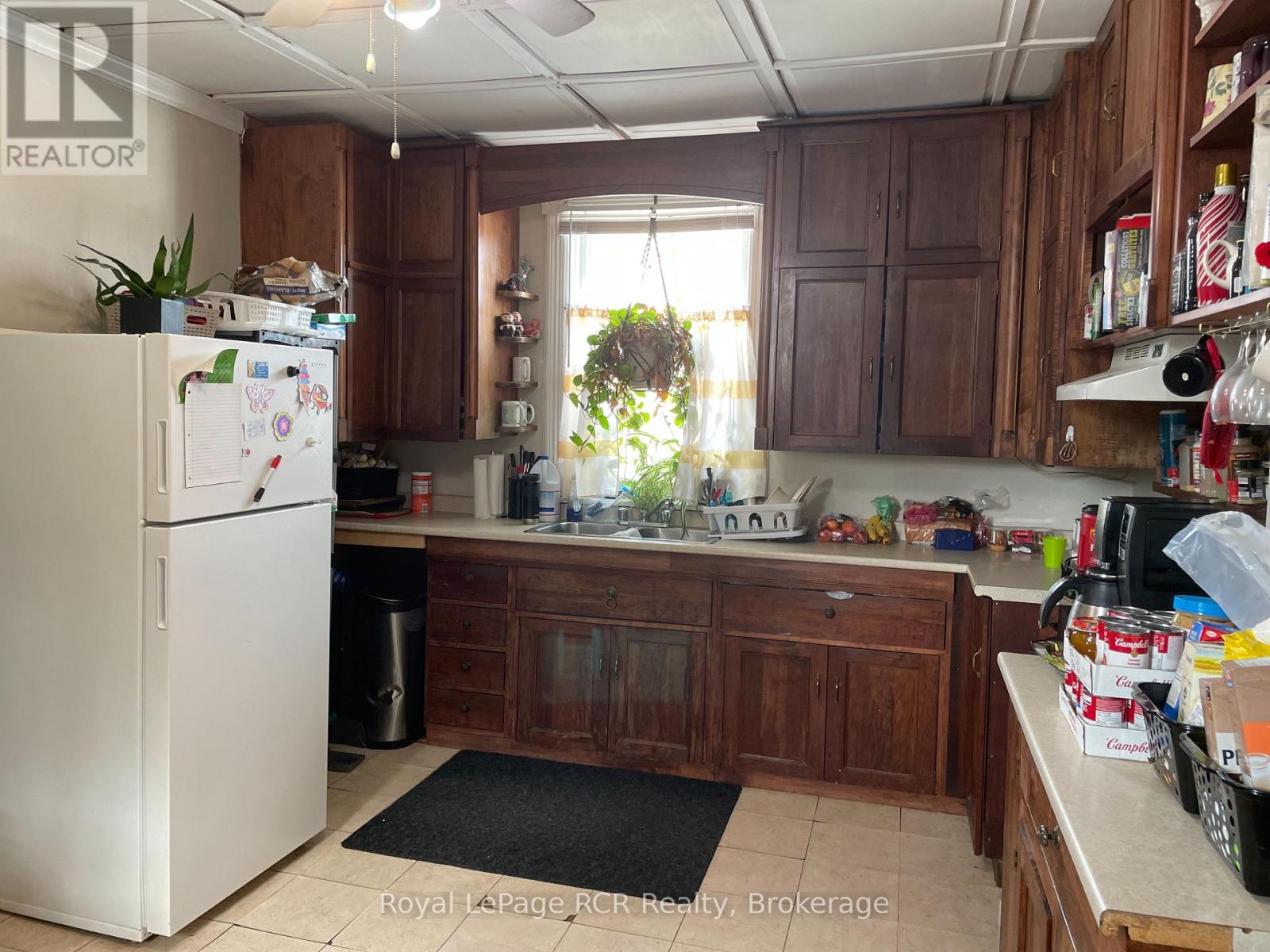 581 7th Avenue, Hanover, Ontario  N4N 2J9 - Photo 4 - X12845074