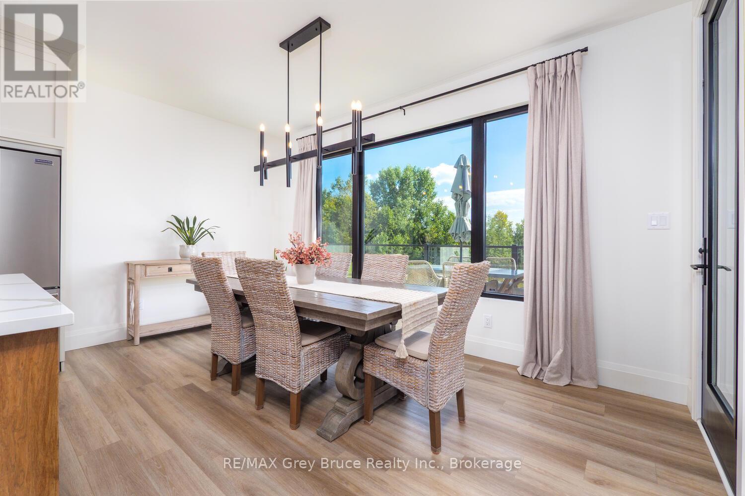 117 Almur Drive, Georgian Bluffs, Ontario  N0H 2T0 - Photo 10 - X12845090