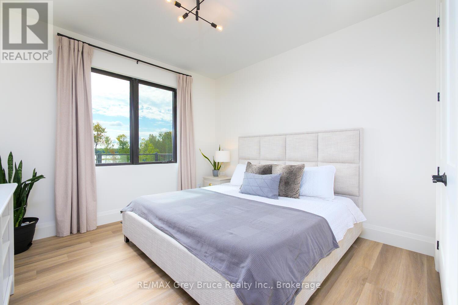 117 Almur Drive, Georgian Bluffs, Ontario  N0H 2T0 - Photo 23 - X12845090