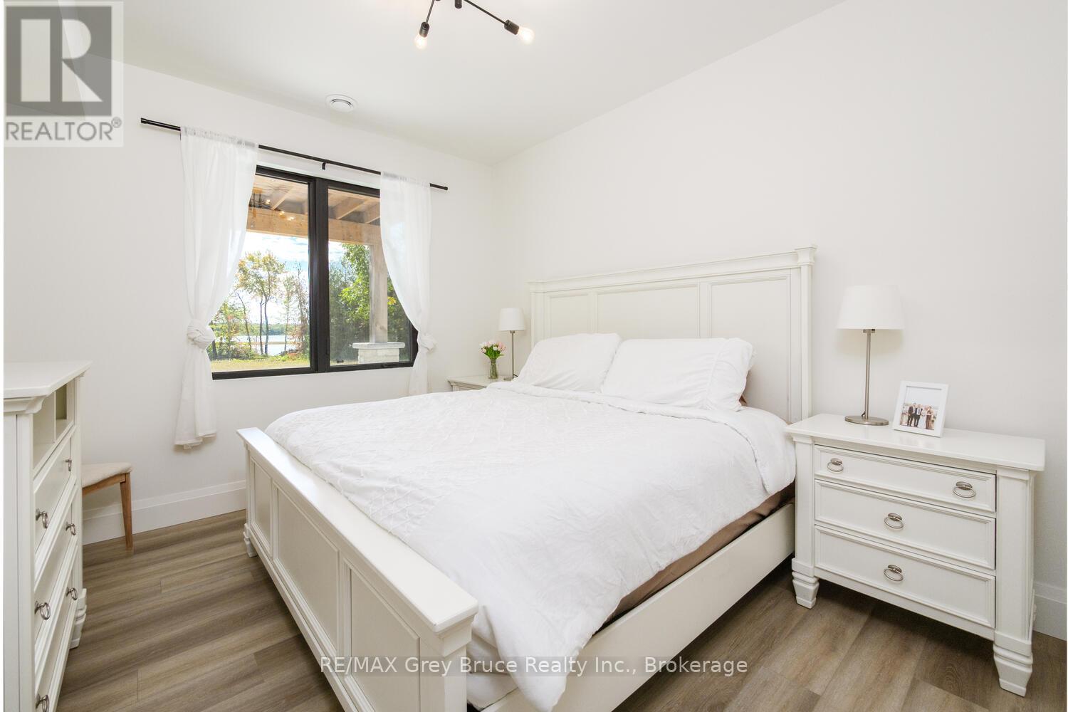 117 Almur Drive, Georgian Bluffs, Ontario  N0H 2T0 - Photo 31 - X12845090