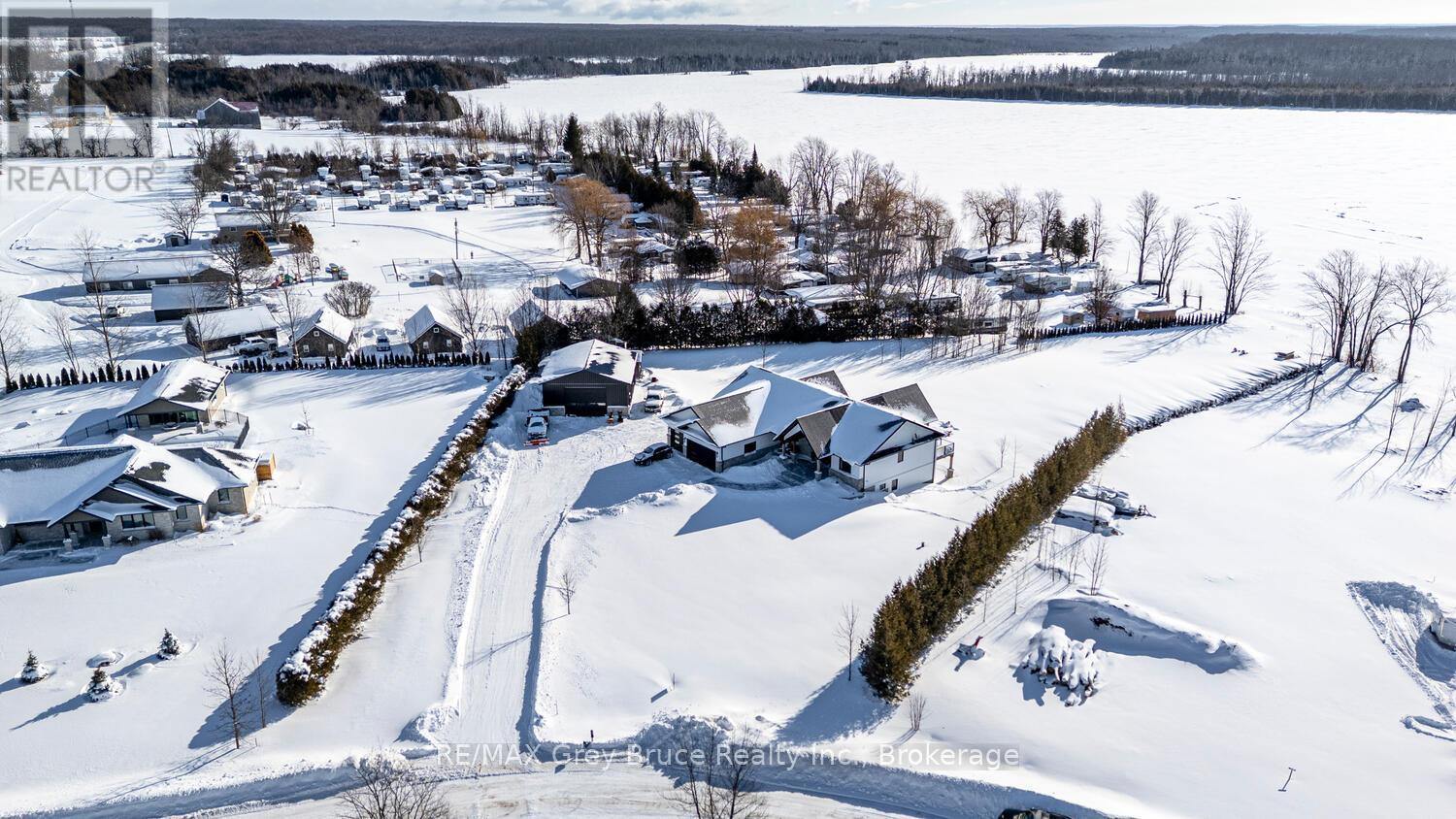 117 Almur Drive, Georgian Bluffs, Ontario  N0H 2T0 - Photo 41 - X12845090