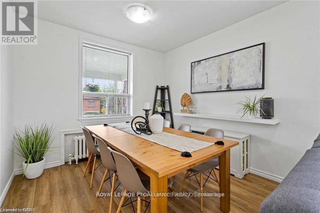 Main - 5654 Desson Avenue, Niagara Falls (Clifton Hill), Ontario  L2G 3T2 - Photo 7 - X12845024