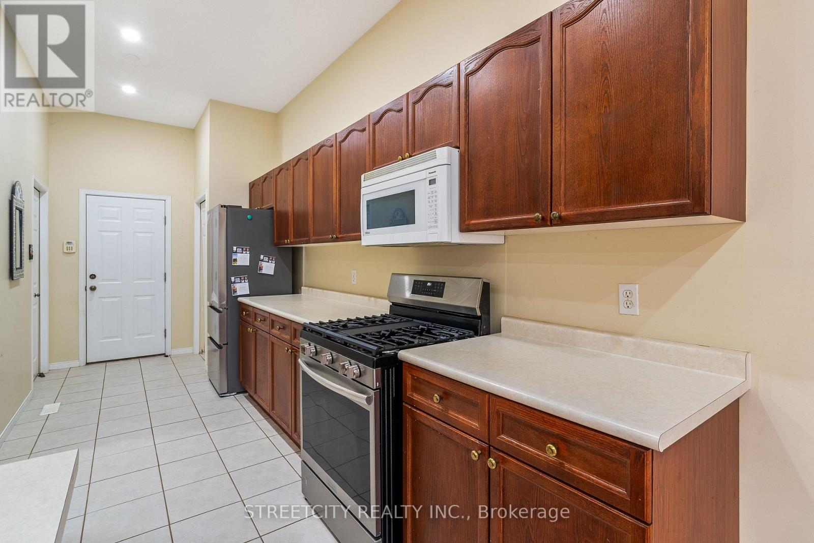 1619 Jubilee Drive, London North, Ontario  N6G 5K4 - Photo 10 - X12845046