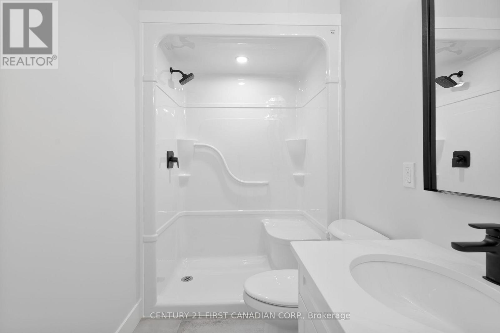 29 Sheldabren Street, North Middlesex, Ontario  N0M 1A0 - Photo 24 - X12845064