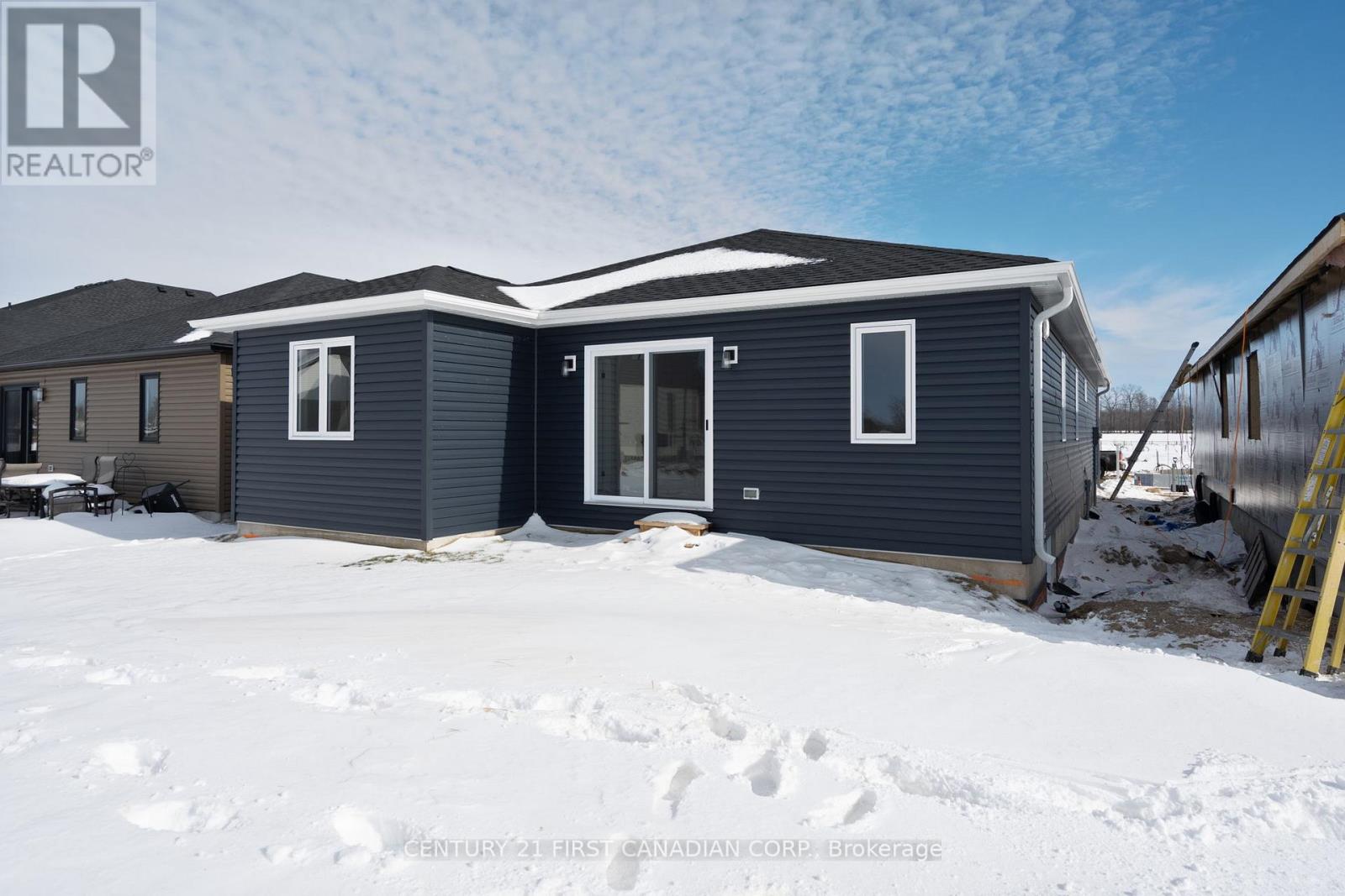 29 Sheldabren Street, North Middlesex, Ontario  N0M 1A0 - Photo 31 - X12845064