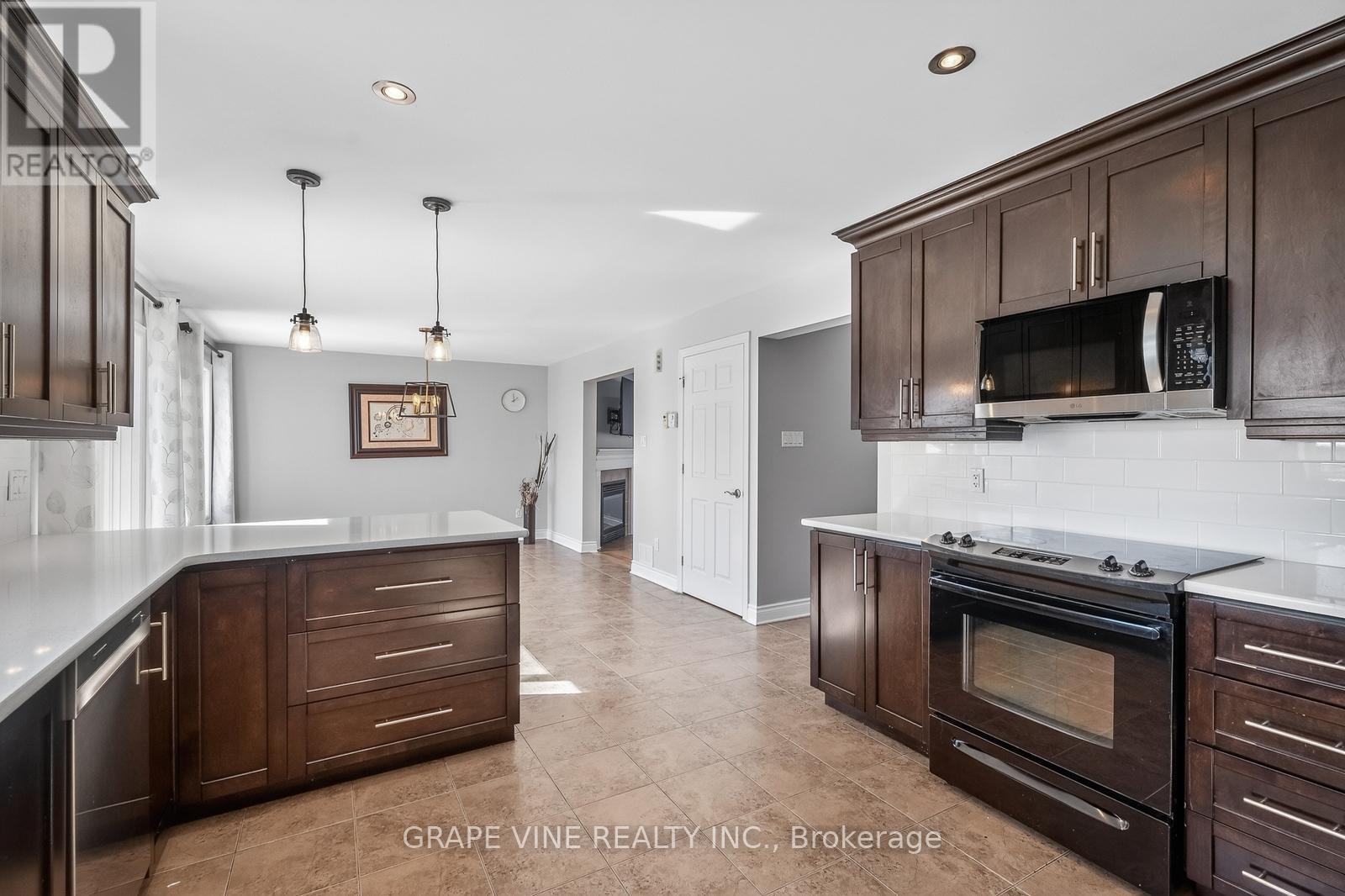 84 Settlement Lane, Russell, Ontario  K4R 0A4 - Photo 15 - X12844996