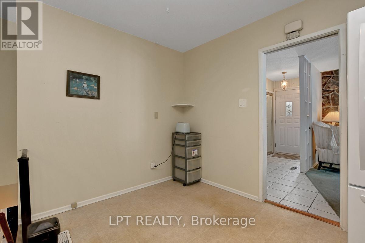 1771 Mcmaster Avenue, Ottawa, Ontario  K1H 6R7 - Photo 18 - X12845022