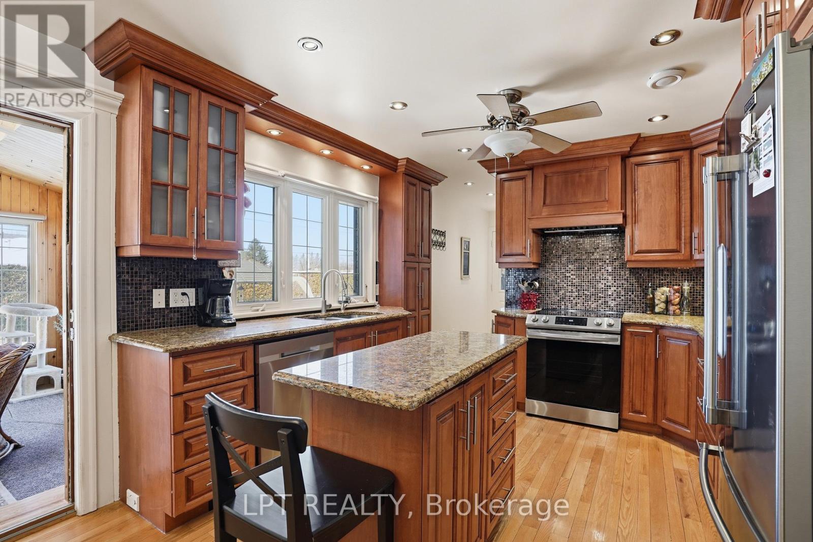 10 Orchard Street, Hawkesbury, Ontario  K6A 2V7 - Photo 21 - X12845060