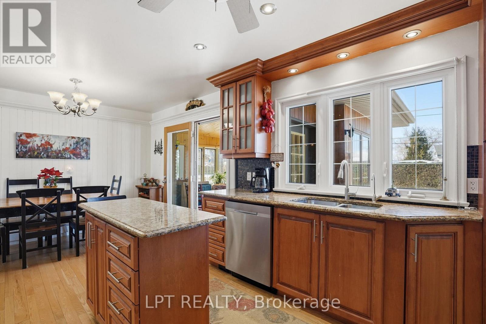 10 Orchard Street, Hawkesbury, Ontario  K6A 2V7 - Photo 22 - X12845060