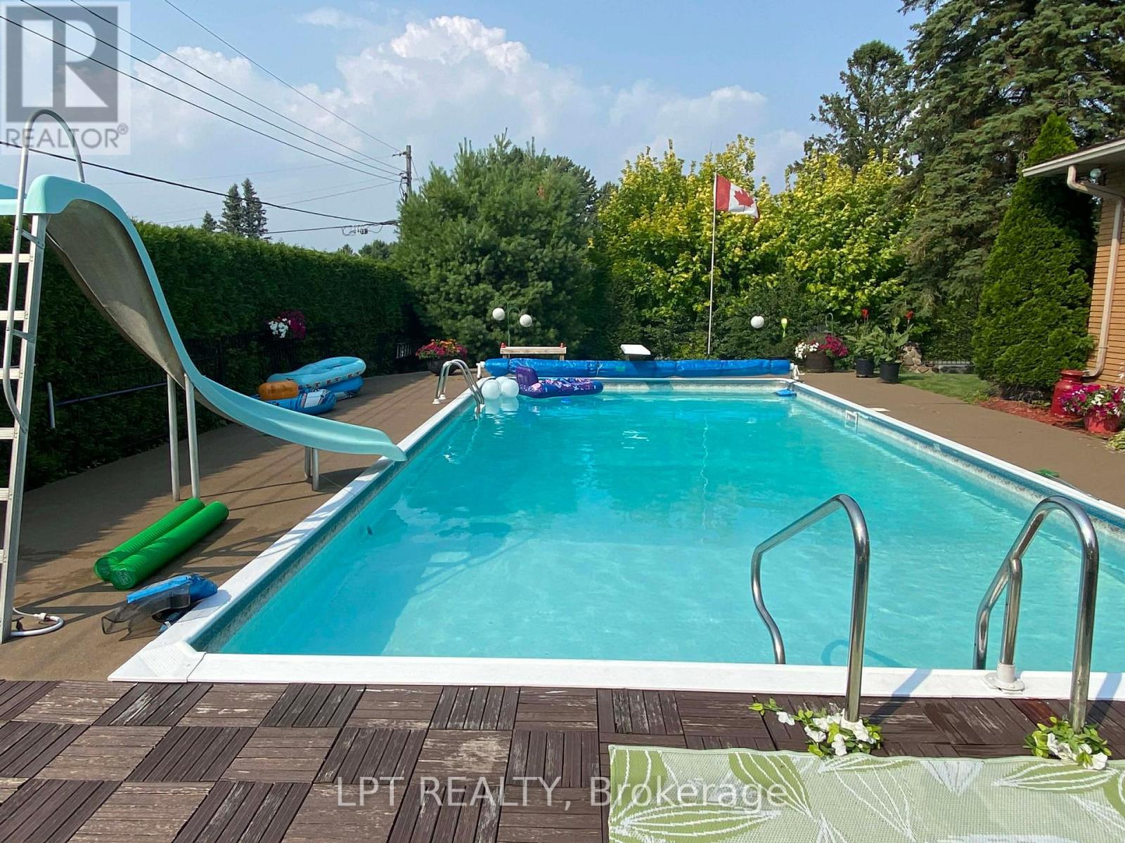 10 Orchard Street, Hawkesbury, Ontario  K6A 2V7 - Photo 4 - X12845060