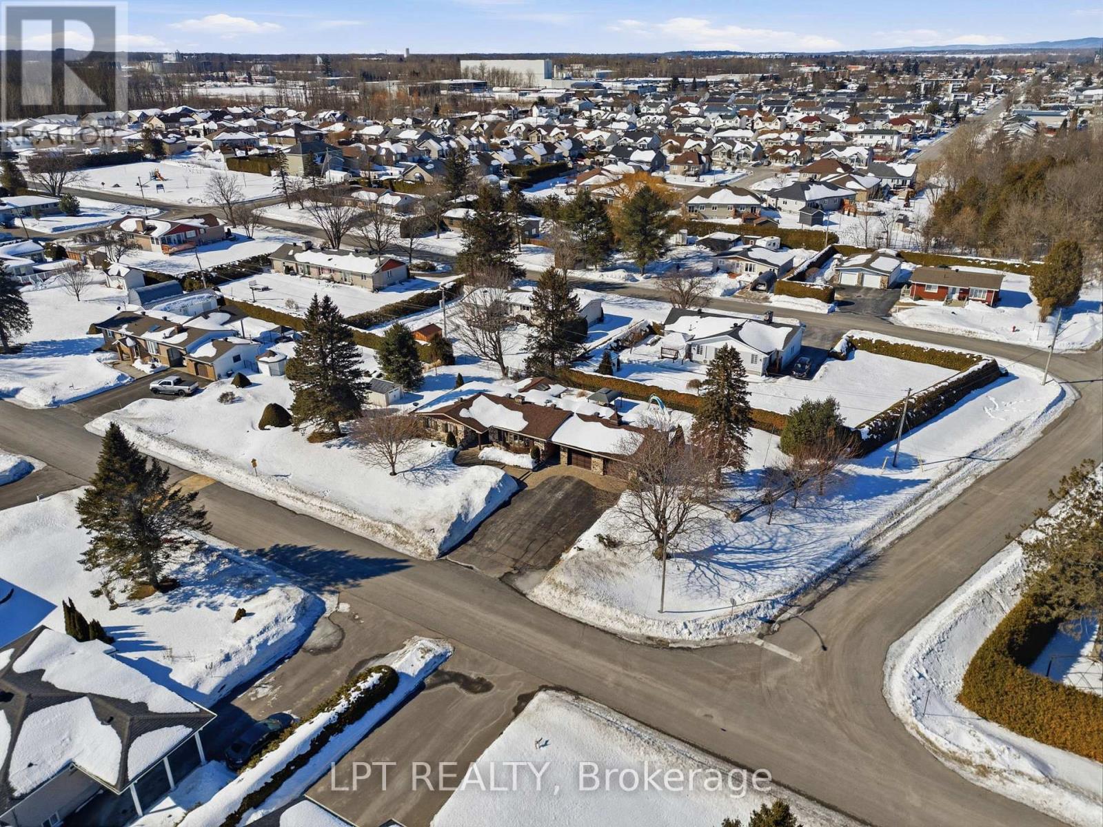 10 Orchard Street, Hawkesbury, Ontario  K6A 2V7 - Photo 49 - X12845060