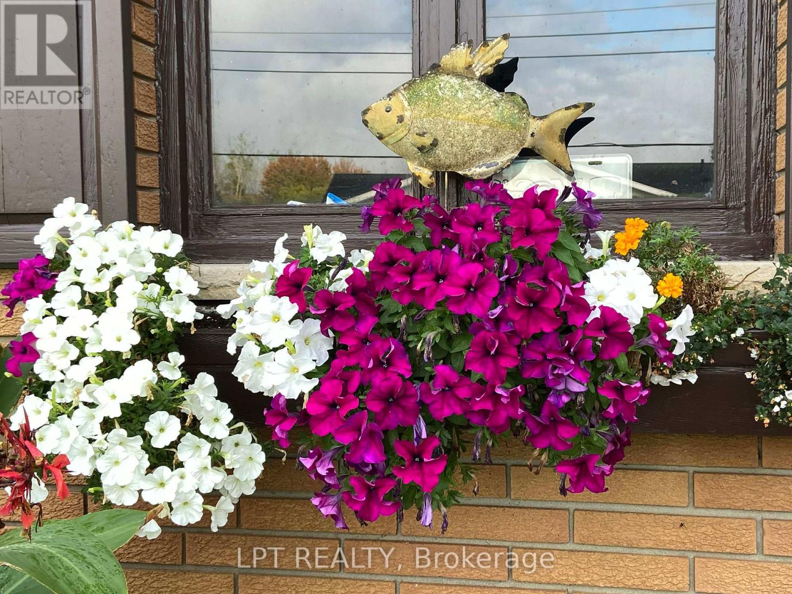 10 Orchard Street, Hawkesbury, Ontario  K6A 2V7 - Photo 7 - X12845060