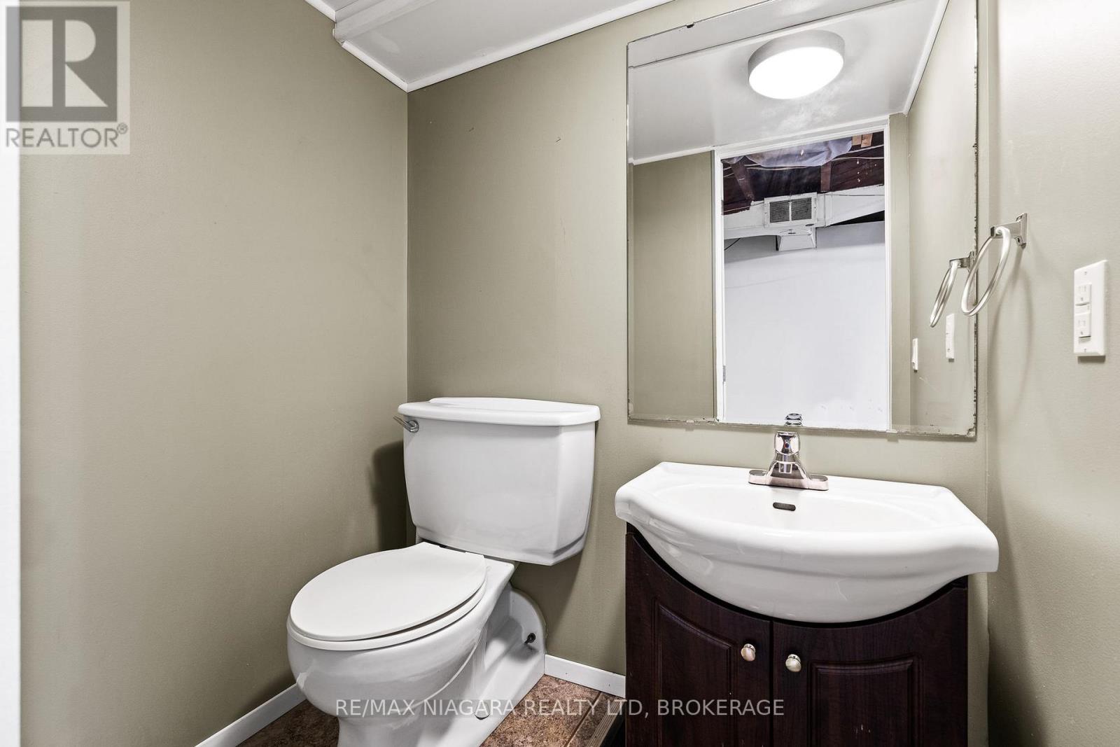 7 South Crescent, Port Colborne, Ontario L3K 2X8 - Photo 23 - X12845036