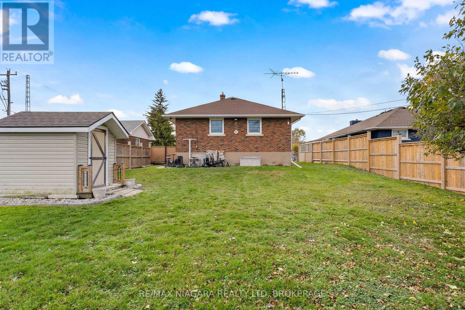 7 South Crescent, Port Colborne, Ontario L3K 2X8 - Photo 6 - X12845036