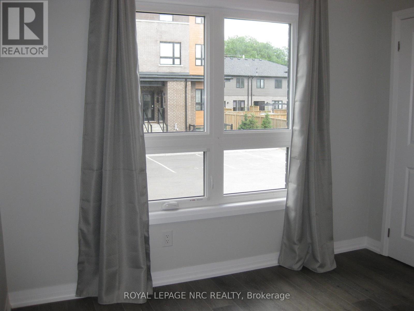 70 - 6705 Cropp Street, Niagara Falls, Ontario  L2E 0C1 - Photo 4 - X12845052