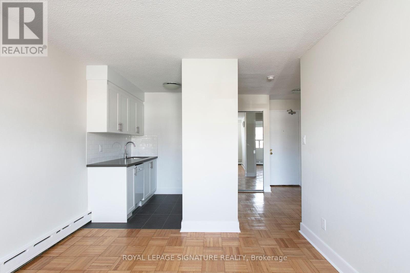 206 - 990 AVENUE ROAD, Toronto, Ontario