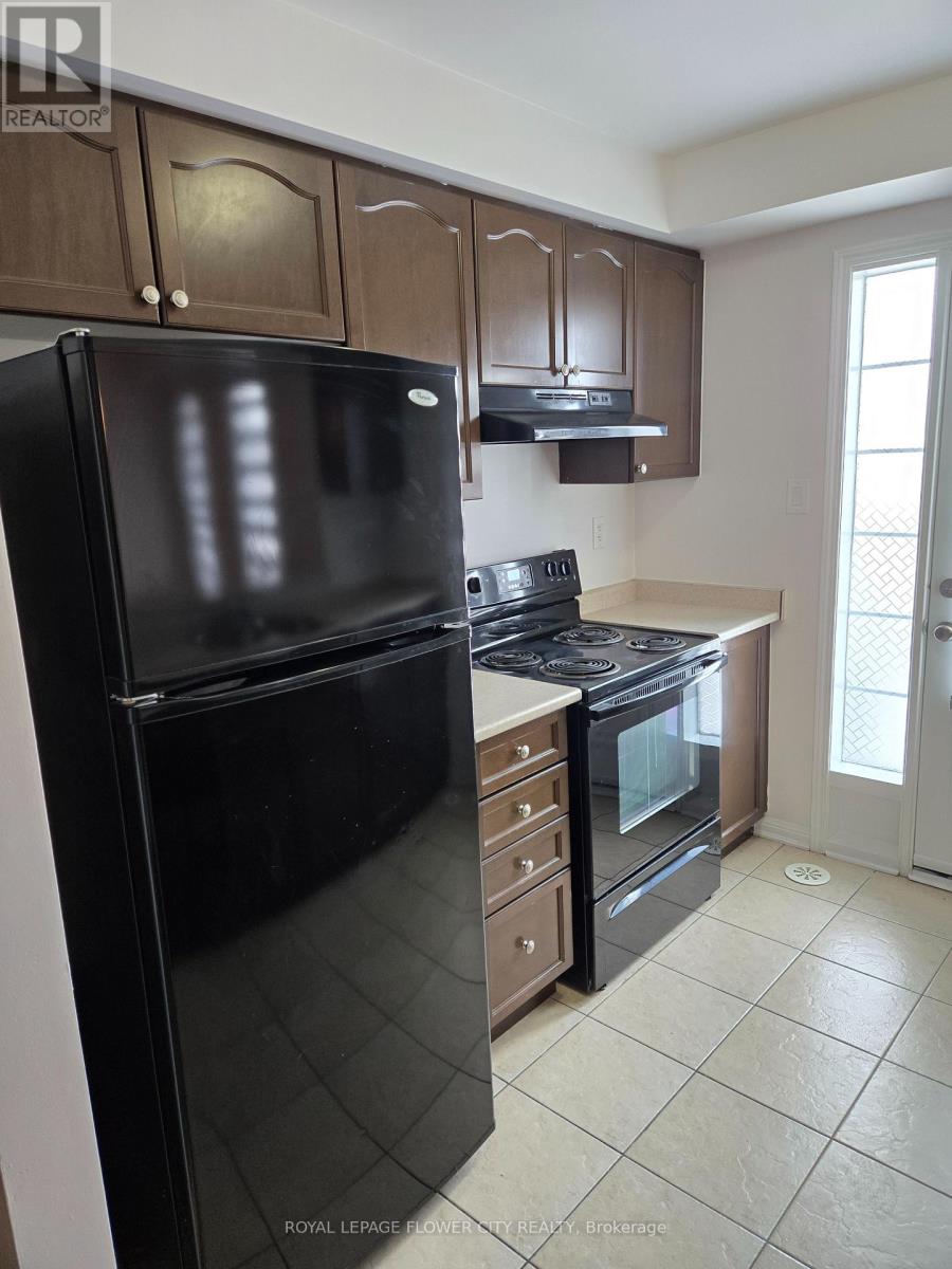 495 Mcjannett Avenue, Milton, Ontario  L9T 7T8 - Photo 6 - W12837992