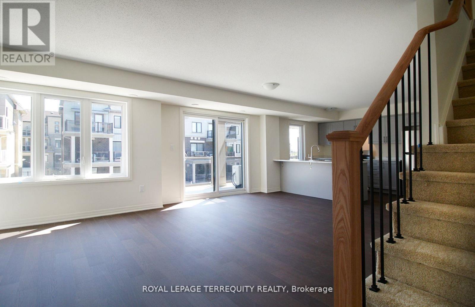 8d Lookout Drive, Clarington, Ontario  L1C 7E9 - Photo 7 - E12727836