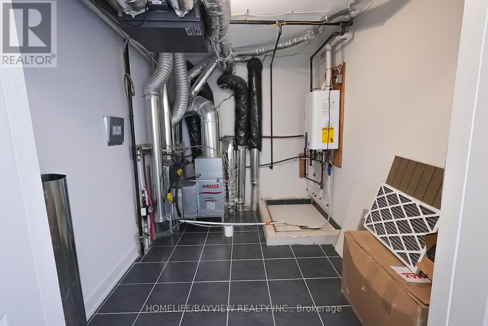 17 - 8 Sayers Lane, Richmond Hill, Ontario  L4E 1J4 - Photo 47 - N12825764