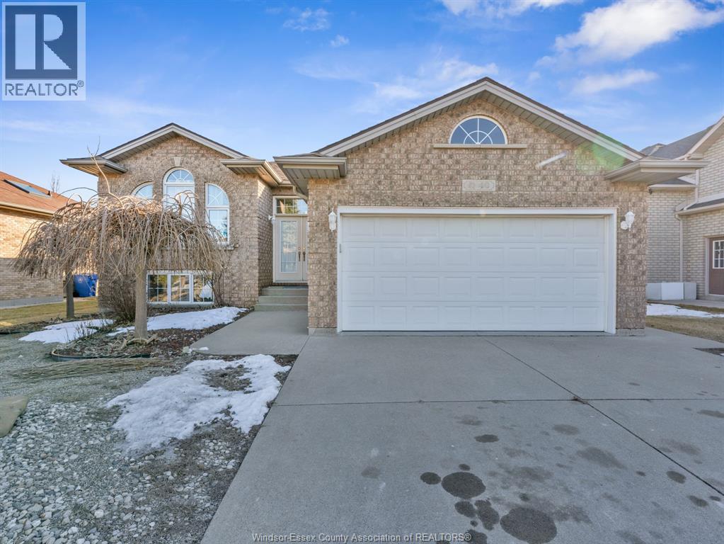 MLS# 26004555: 40 Sandy Lake DRIVE, Leamington, Canada