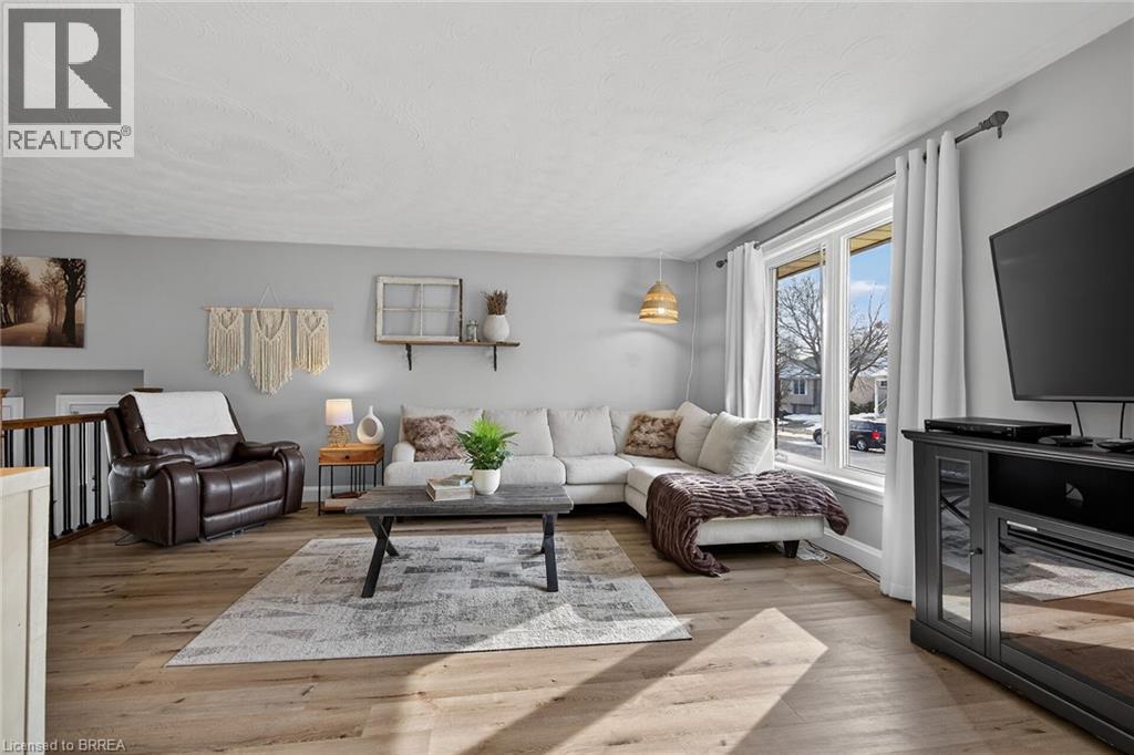 14 Max Webster Road, Brantford, Ontario  N3P 1H7 - Photo 9 - 40809500