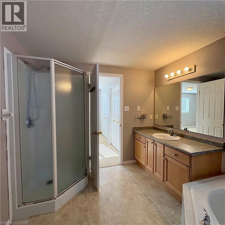 629 Violet Street, Waterloo, Ontario  N2V 2V9 - Photo 26 - 40808403