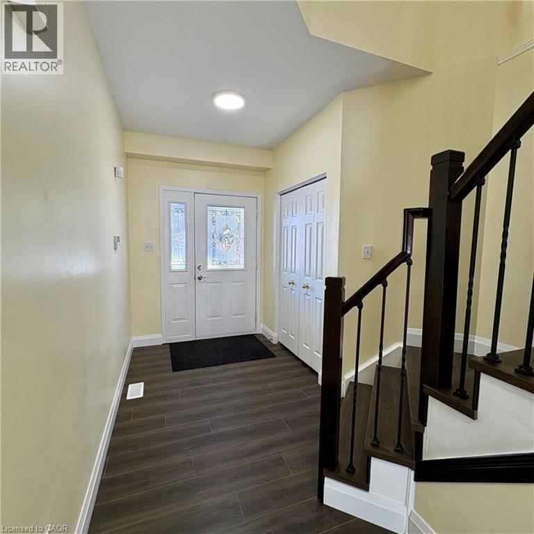 629 Violet Street, Waterloo, Ontario  N2V 2V9 - Photo 6 - 40808403