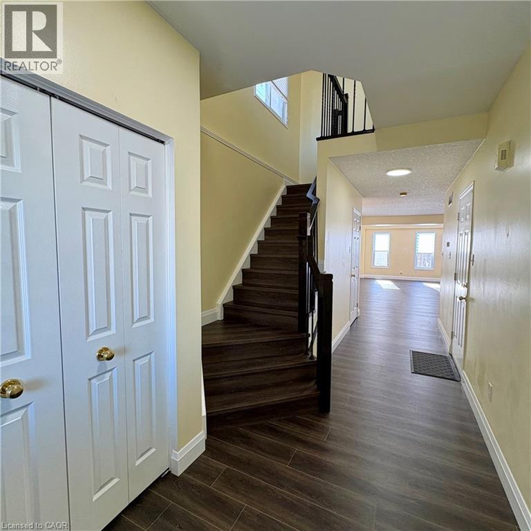 629 Violet Street, Waterloo, Ontario  N2V 2V9 - Photo 7 - 40808403