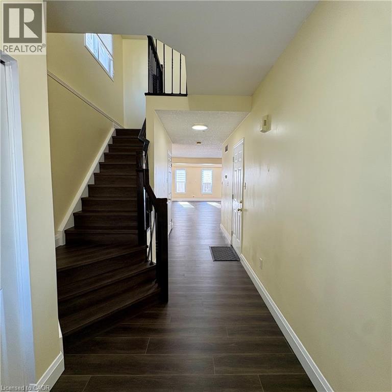 629 Violet Street, Waterloo, Ontario  N2V 2V9 - Photo 8 - 40808403