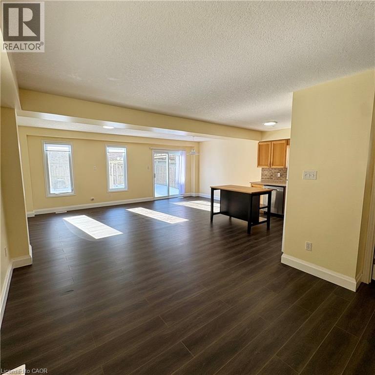 629 Violet Street, Waterloo, Ontario  N2V 2V9 - Photo 9 - 40808403