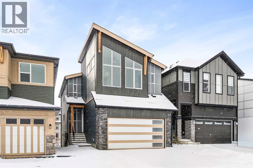 219 Silver Spruce Grove SW, Calgary, Alberta
