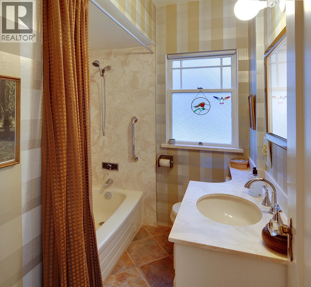 3657 W 14th Avenue, Vancouver, British Columbia  V6R 2W6 - Photo 31 - R3095937