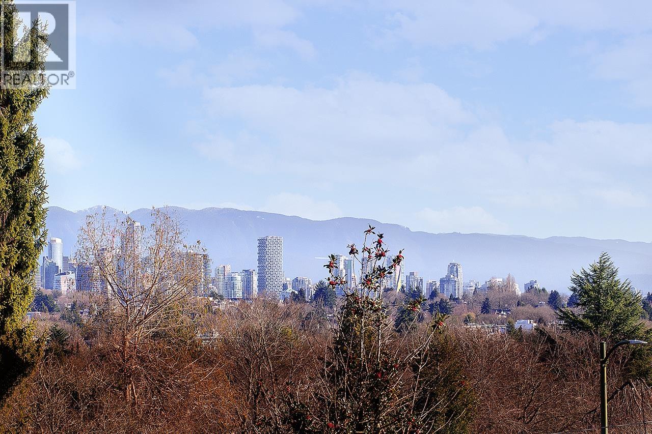 3657 W 14th Avenue, Vancouver, British Columbia  V6R 2W6 - Photo 4 - R3095937