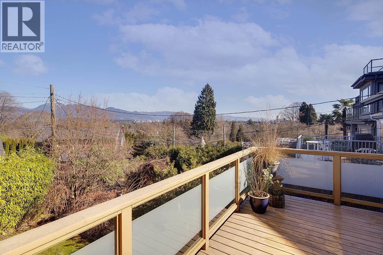 3657 W 14th Avenue, Vancouver, British Columbia  V6R 2W6 - Photo 8 - R3095937