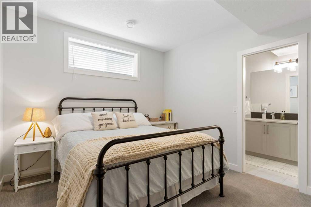 6 Emberside Hollow, Cochrane, Alberta  T4C 2L7 - Photo 32 - A2288805