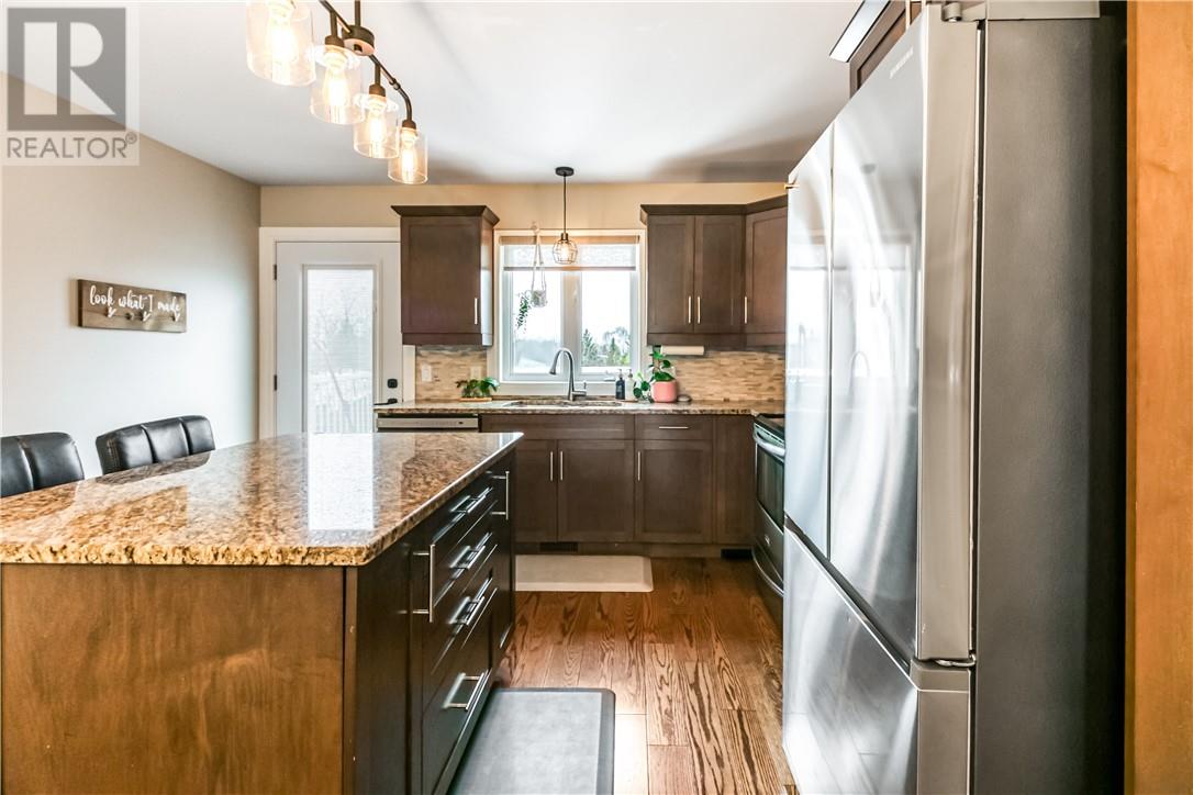 4597 Beaudelaire Court, Val Therese, Ontario  P3P 1S3 - Photo 10 - 2126661