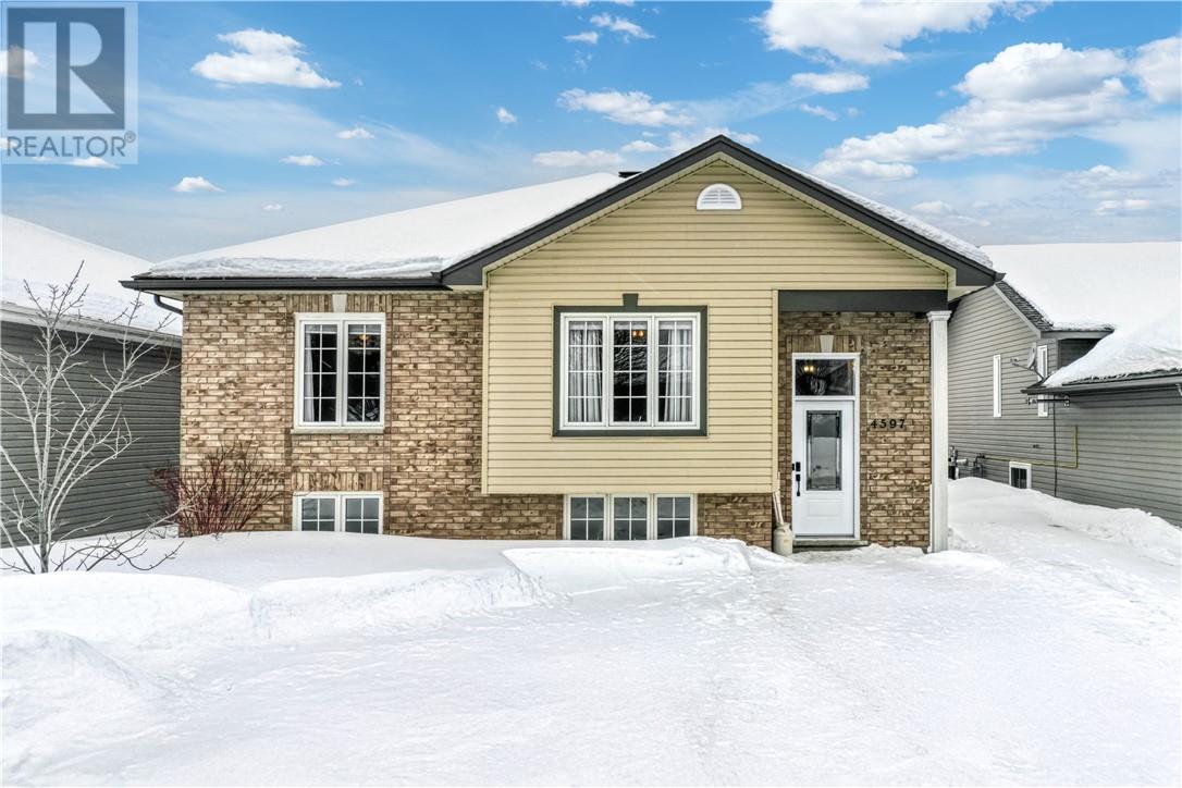 4597 Beaudelaire Court, Val Therese, Ontario  P3P 1S3 - Photo 2 - 2126661